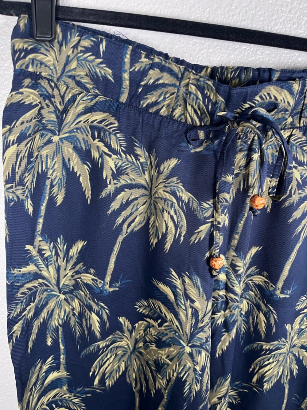 Soft Surroundings Tropical Palm Tree Wide-Leg Casual Pull-On Pants Navy Green PM - Picture 3 of 9